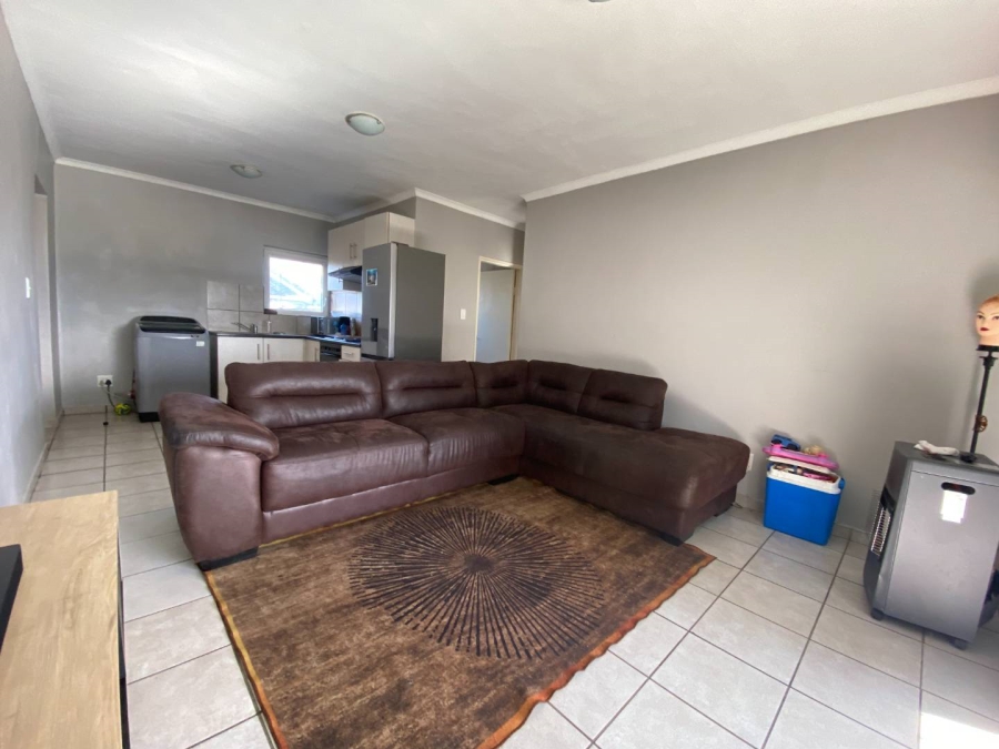 2 Bedroom Property for Sale in Klein Drakenstein Western Cape